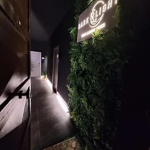 https://dark-light-rooms-luxury-suites.sicilyhotelsitaly.net